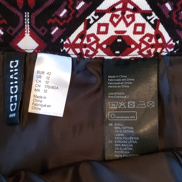 3/$20 H & M Merlot & Black Aztec Print Skirt Sz 12 - Picture 3 of 6